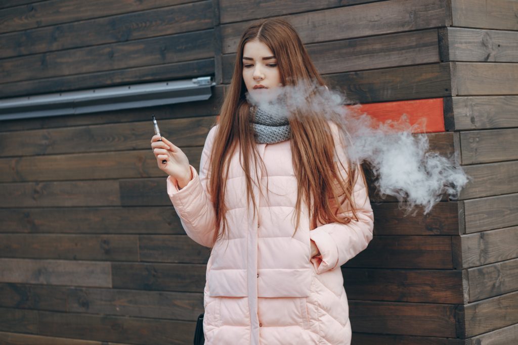 Vapes und Zigaretten und deren gesundheitlichen Auswirkungen sind im Blogbeitrag der Praxis am Bahnhof zu lesen.